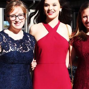 Meet your Posher, Caitlin